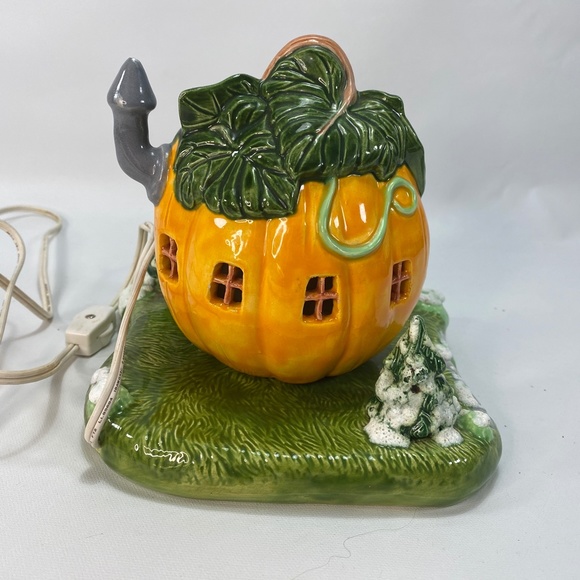 Vtg 2 Pc Scioto Molds Ceramic 1980/90s Pumpkin House Snowy Yard Trees w Light - Picture 6 of 16